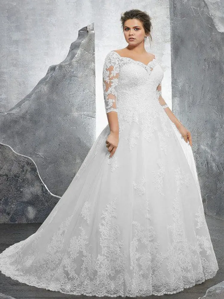 A-Line Lace Elegance 2023: Off-Shoulder Plus-Size Bridal Bliss.